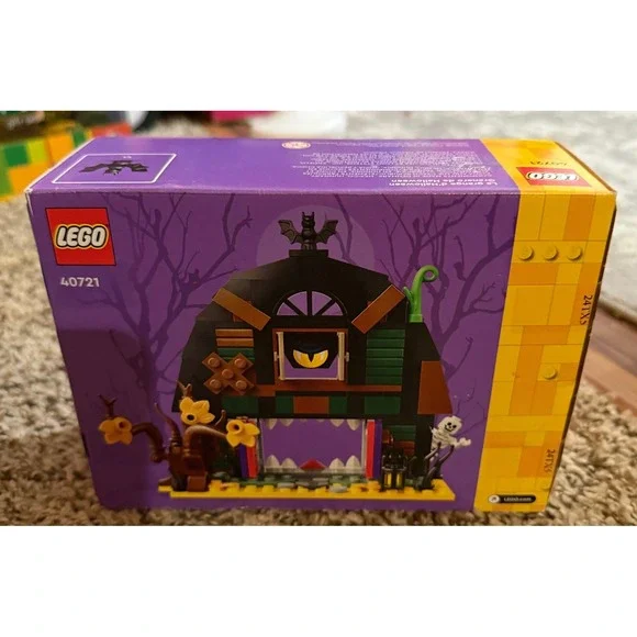 Lego Halloween Barn Building Set (NWT) 40721 - Picture 4 of 4